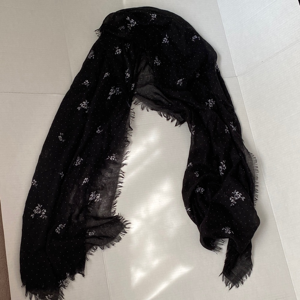 Comfortable and Soft Black Floral Women's Scarf